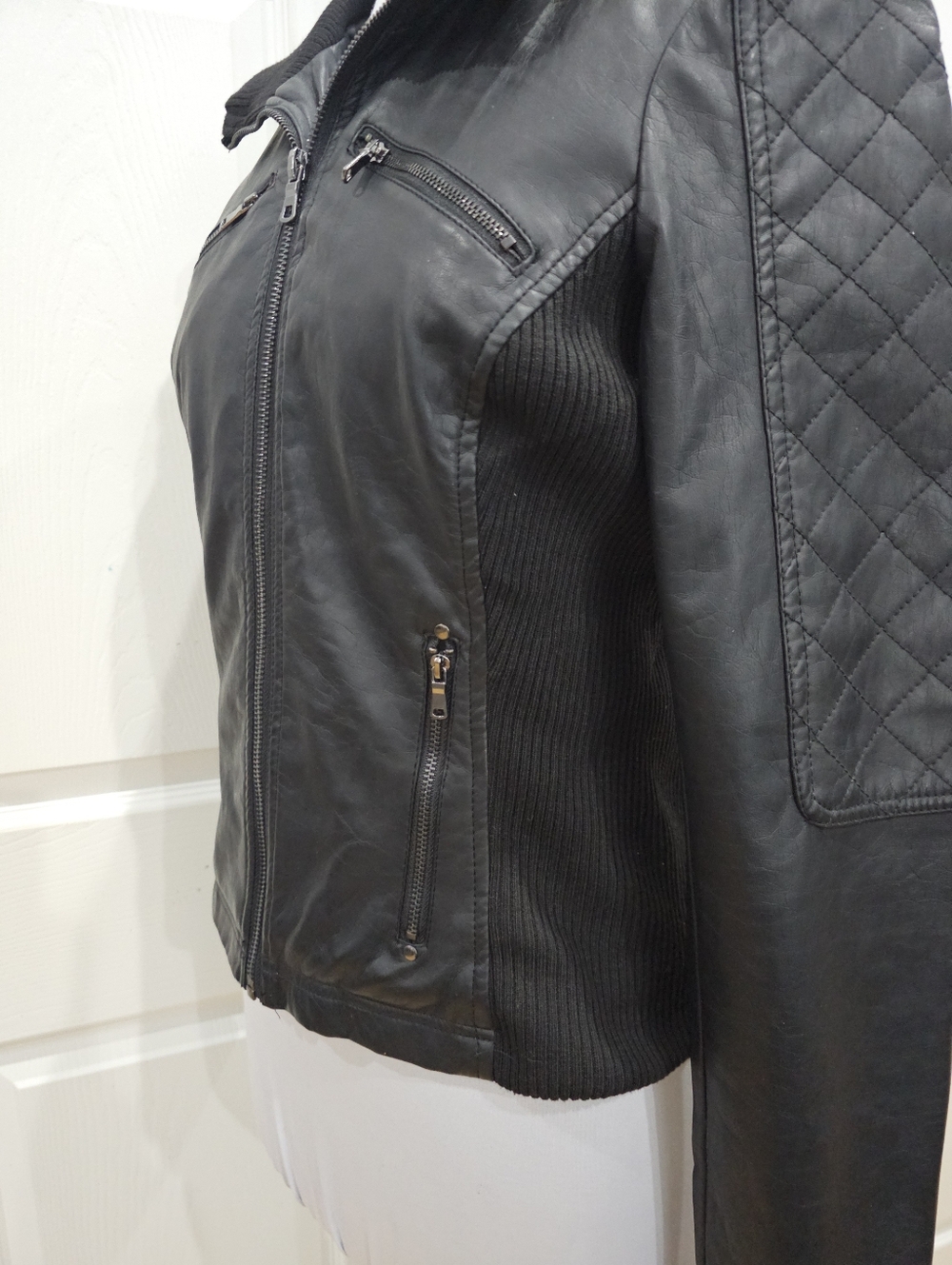 Therapy Lane Crawford Black Quilted Faux Leather Bomber Knit Zip Jacket Coat S - Picture 6 of 11